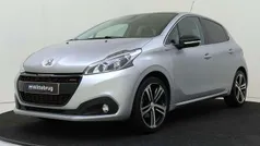 Grijs Gebruikt 2018 Peugeot 208 GT-line Hatchback | € 10.925 (Eerlijke prijs)