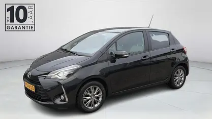 Occasion Toyota Yaris 112 PK (82 kW) 2020 Zwart Hatchback