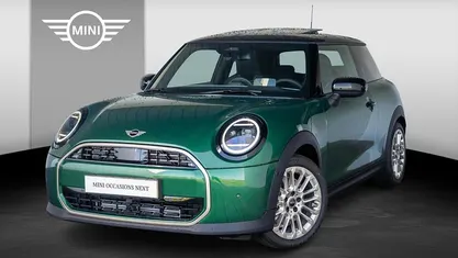 Occasion 2024 Mini Cooper Favoured Hatchback | € 30.950 (Goede deal)