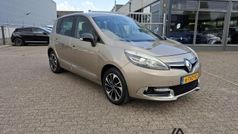 Bruin Gebruikt 2014 Renault Scénic III Bose Edition MPV | € 8.950 (Eerlijke prijs)
