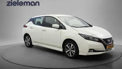 Occasion Nissan Leaf Acenta 110 kW (150 PK) 2020 Wit Hatchback