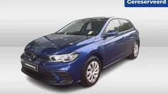 Blauw Gebruikt 2022 VW Polo Life Hatchback | € 22.450 (Eerlijke prijs)