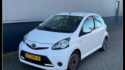 Occasion Toyota Aygo 68 PK (50 kW) 2012 Hatchback