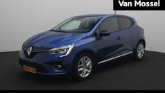 Blauw Gebruikt 2020 Renault Clio V Zen Hatchback | € 13.240 (Eerlijke prijs)