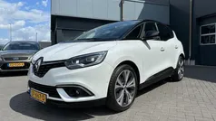 Wit, metallic lak Gebruikt 2018 Renault Scénic IV Collection MPV | € 15.450 (Eerlijke prijs)