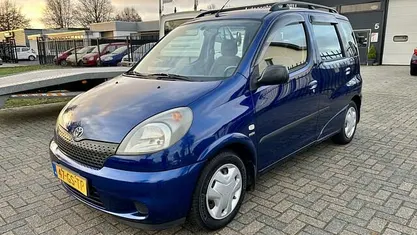 Blauw (metallic) Occasion 2001 Toyota Yaris Verso MPV | € 2.995 (Eerlijke prijs)