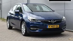 Blauw Gebruikt 2021 Opel Astra Edition Hatchback | € 15.995 (Eerlijke prijs)