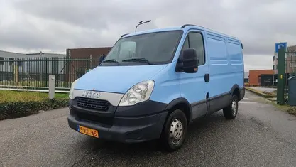 Occasion Iveco Daily 106 PK (77 kW) 2012 Blauw Van