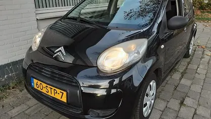 Zwart Gebruikt 2011 Citroën C1 Hatchback | € 3.350 (Eerlijke prijs)