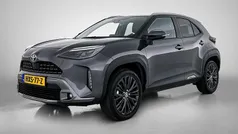 Grijs, metallic lak Gebruikt 2021 Toyota Yaris Cross Limited SUV | € 28.950 (Eerlijke prijs)