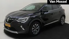 Zwart Gebruikt 2021 Renault Captur Intens SUV | € 19.935 (Eerlijke prijs)