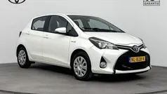 Wit Gebruikt 2016 Toyota Yaris Limited Hatchback | € 14.790 (Eerlijke prijs)