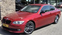 Rood Gebruikt 2011 BMW 320 Executive Coupé | € 10.450 (Eerlijke prijs)