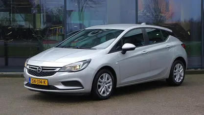 Occasion Opel Astra Edition 105 PK (77 kW) 2018 Hatchback