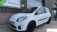 Wit Gebruikt 2009 Renault Twingo Dynamique Hatchback | € 3.995 (Eerlijke prijs)