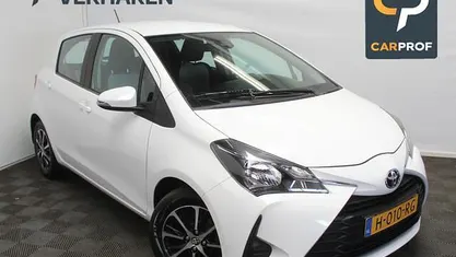 Occasion Toyota Yaris Connect Style 74 PK (54 kW) 2020 Hatchback