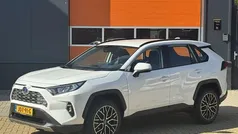 Wit Gebruikt 2024 Toyota RAV4 Active SUV | € 41.900 (Eerlijke prijs)