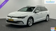 Wit Gebruikt 2021 VW Golf VIII Life Stationwagen | € 20.750 (Eerlijke prijs)