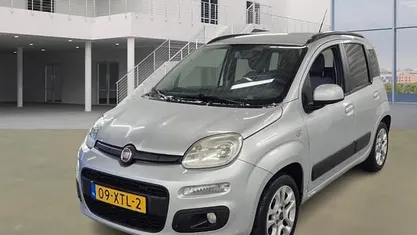Grijs Occasion 2012 Fiat Panda Lounge Hatchback | € 3.995 (Goede deal)