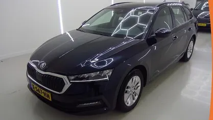 Occasion 2021 Skoda Octavia Business Line Stationwagen | € 19.890 (Eerlijke prijs)