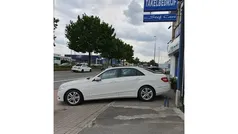 Wit Gebruikt 2009 Mercedes E200 Avantgarde Sedan | € 11.980 (Eerlijke prijs)
