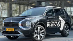 Gebruikt 2025 Mitsubishi Outlander P-HEV Instyle SUV | € 60.290 (Eerlijke prijs)