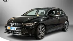 Zwart, metallic lak Nieuw 2024 VW Golf VIII Style Hatchback | € 36.995 (Eerlijke prijs)