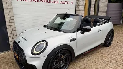 Zilver Occasion 2023 Mini John Cooper Works Cabriolet Resolute Edition Cabriolet | € 30.950 (Eerlijke prijs)