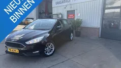 Zwart Gebruikt 2017 Ford Focus Hatchback | € 8.950 (Eerlijke prijs)