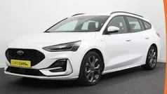 Wit Gebruikt 2023 Ford Focus ST-Line Stationwagen | € 21.890 (Goede deal)