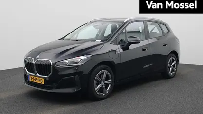 Zwart Occasion 2024 BMW 230 Basis Stationwagen | € 39.400 (Eerlijke prijs)