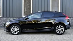 Zwart Gebruikt 2019 Volvo V40 CC Stationwagen | € 19.950 (Eerlijke prijs)