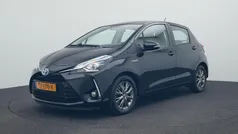 Zwart Gebruikt 2018 Toyota Yaris Hybrid Executive Hatchback | € 16.880 (Super prijs)