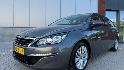Occasion Peugeot 308 SW 120 PK (88 kW) 2017 Grijs Stationwagen
