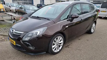 Bruin Gebruikt 2012 Opel Zafira Tourer Cosmo MPV | € 6.950 (Eerlijke prijs)