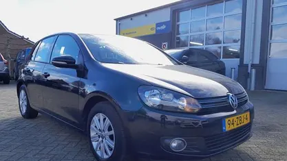Zwart Gebruikt 2012 VW Golf VII Comfortline Hatchback | € 7.495 (Eerlijke prijs)