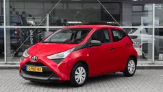 Rood Gebruikt 2019 Toyota Aygo Hatchback | € 11.049 (Eerlijke prijs)