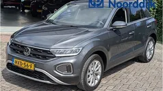 Grijs Gebruikt 2024 VW T-Roc Edition SUV | € 31.995 (Goede deal)