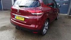 Rood Gebruikt 2018 Renault Scénic IV Bose Edition MPV | € 14.950 (Eerlijke prijs)