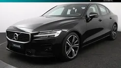 Gebruikt 2020 Volvo S60 R-Design Sedan | € 28.900 (Eerlijke prijs)