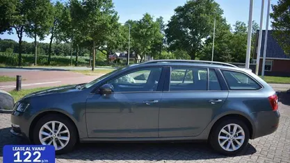 Occasion Skoda Octavia Business Line 116 PK (85 kW) 2019 Grijs Stationwagen