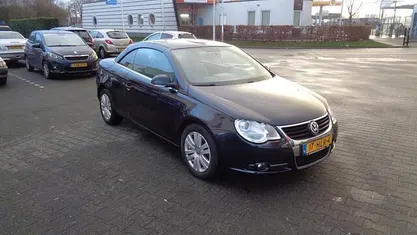 Blauw Gebruikt 2009 VW Eos Cabriolet | € 3.950 (Eerlijke prijs)