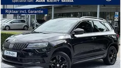 Zwart, metallic lak Gebruikt 2020 Skoda Karoq SportLine SUV | € 24.350 (Eerlijke prijs)