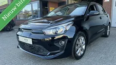 Zwart Gebruikt 2022 Kia Rio Hatchback | € 17.950 (Eerlijke prijs)
