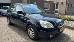 Zwart Gebruikt 2006 Kia Rio Hatchback | € 1.150 (Eerlijke prijs)