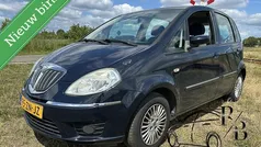 Gebruikt 2008 Lancia Musa MPV | € 1.699 (Eerlijke prijs)
