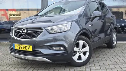 Grijs Occasion 2017 Opel Mokka X Edition+ SUV | € 9.900 (Eerlijke prijs)