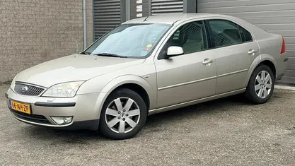 Gebruikt 2003 Ford Mondeo Hatchback | € 850 (Eerlijke prijs)