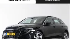 Zwart Gebruikt 2023 Audi A3 Sportback S-Line Hatchback | € 30.885 (Eerlijke prijs)