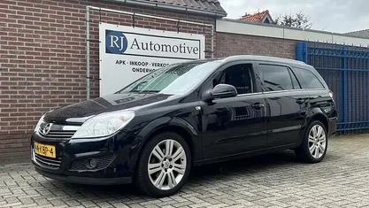Gebruikt 2009 Opel Astra Cosmo Stationwagen | € 3.950 (Eerlijke prijs)